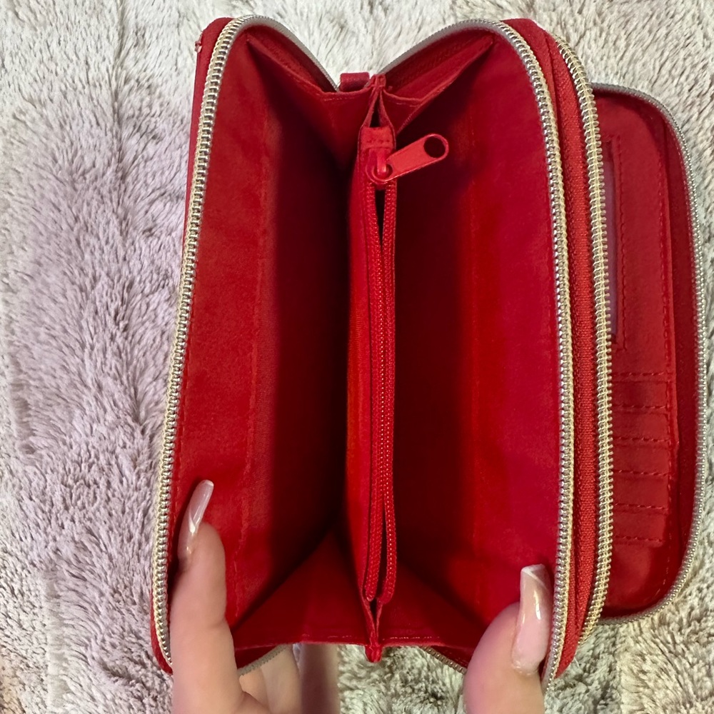 Red Wallet - Picture 7 of 7
